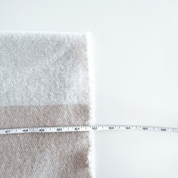 Soia & Kyo Women's Beige Pink Colorblock Fringed Poncho Cape One Size - Picture 8 of 8